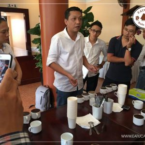 Gặp-gỡ-và-giao-lưu-Kết-nối-cà-phê-đặc-sản-10 Gặp-gỡ-và-giao-lưu-Kết-nối-cà-phê-đặc-sản-10